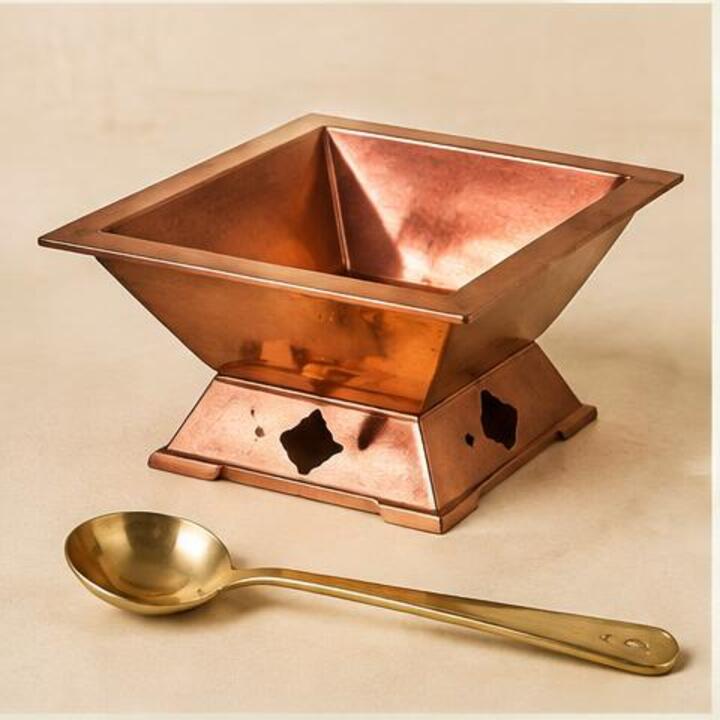 Copper Hawan Kund with Ladle